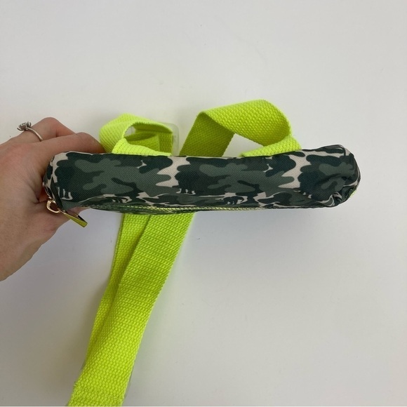 Ivory Ella Camo Sling Bag Green Waist Pack Fanny Pack Wristlet Bag Sling Bags OS - Picture 9 of 12